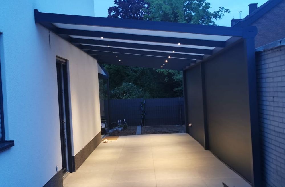 Carport aus Aluminium mit Flachdach